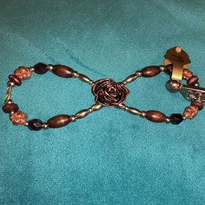 Large Flexi Clip - Rose detail, wood beads